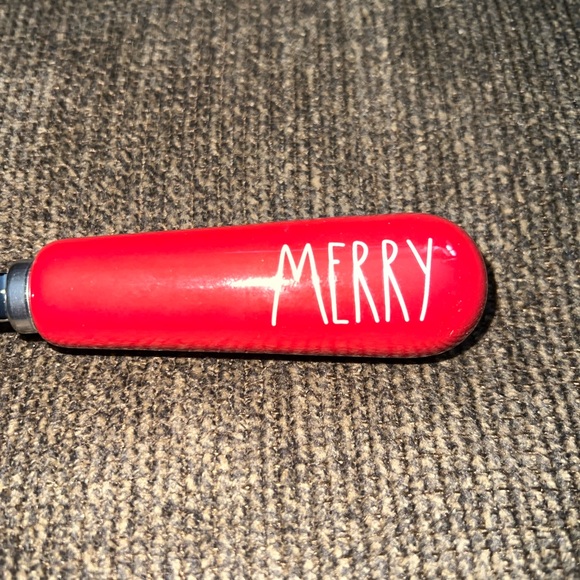 Rae Dunn Artisan Collection by Magenta “Be Merry” Red Ice Cream Scoop - Picture 2 of 5